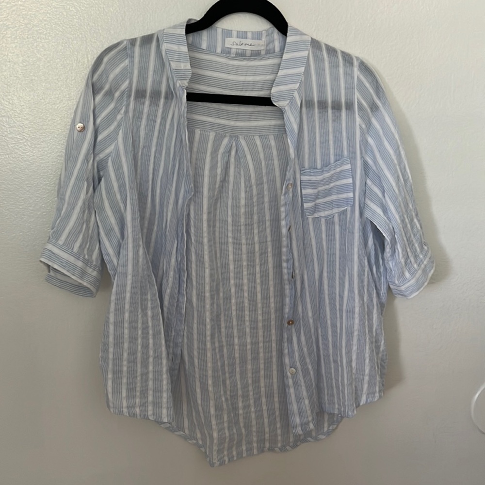 White and blue striped short sleeve button up